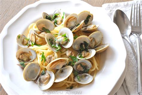 Little Neck Clams in Wine and Garlic Broth - 2 Sisters Recipes by Anna ...