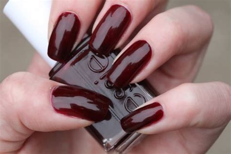 Oxblood: Hot new color trend Fall 2012 - Chic Stylista