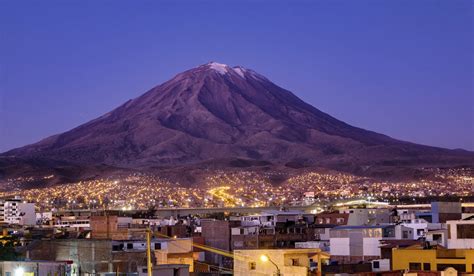 Arequipa la ciudad que duerme a la sombra de un volcán