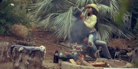 Hot Ebony Girl Having A Romantic Outdoor Sex With Her Guy Jenna Foxx Jenna J Foxx Tnaflix