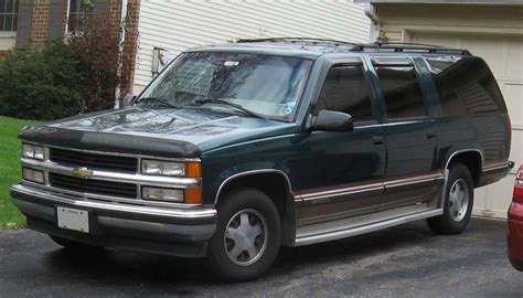 2000 Chevrolet Suburban 1500 4WD Base