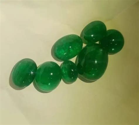 Green Oval Shape Emerald Cabochons Carat 5 8 Carat At Rs 6000 Carat