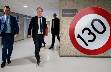 Geenstijl Formatie Kabinet Niet Wilders I Poeptraag Maar U Mag