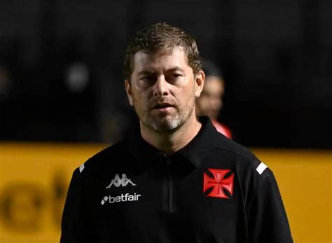 Rafael Paiva analisa vitória do Vasco contra o Fortaleza veja a