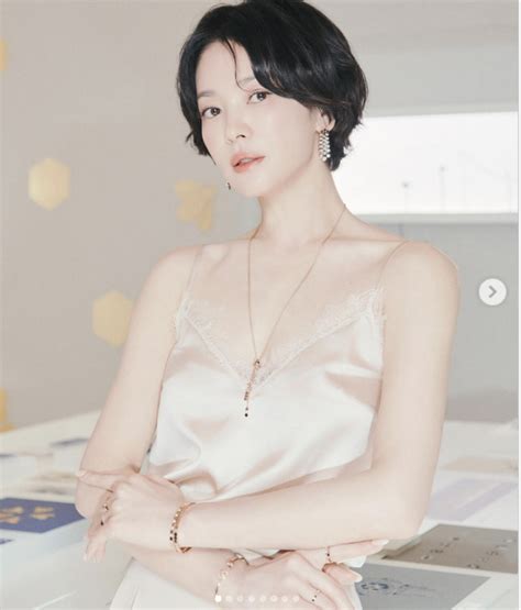 Song Hye Kyo S Thin Body Nude Tone Sleep Full Body Shot Of Perfect SportsChosun