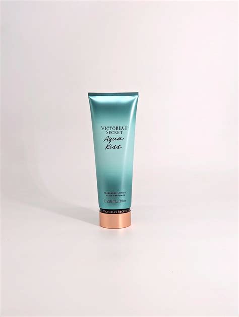 Aqua Kiss - ILHAM