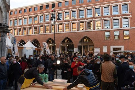 Ci Siamo Al Via Venerdi Novembre Il Ferrara Food Festival