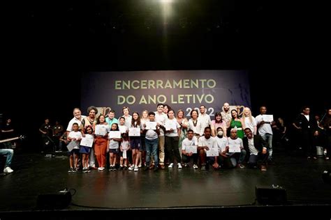 Prefeitura Encerra O Ano Letivo Homenagem Aos Melhores Alunos