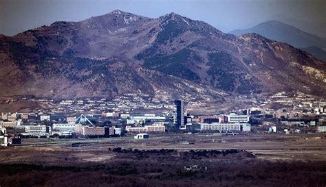 Seoul The Kaesong Industrial Park A Joint Industrial Complex In The