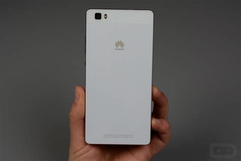 Video Huawei P8 Lite Unboxing And First Impressions