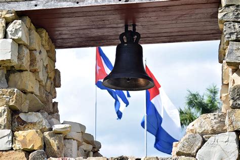 De La Demajagua Al Presente La Revoluci N Cubana Es Una Sola Partido