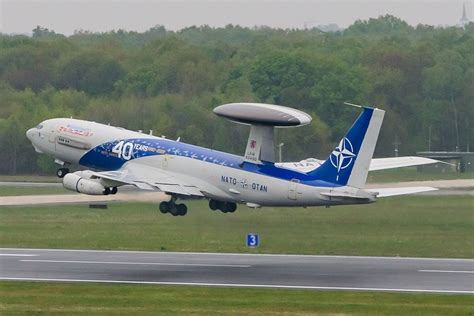 Nato Stationiert Awacs In Der N He Der Ukraine