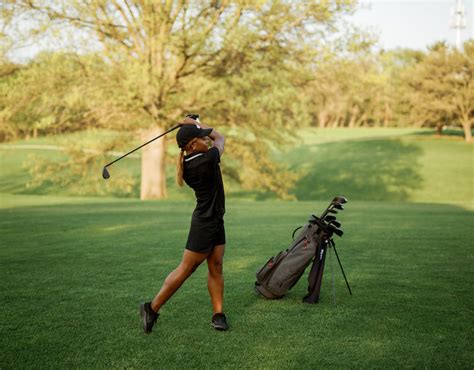 12 Beginner Golf Swing Tips for Women