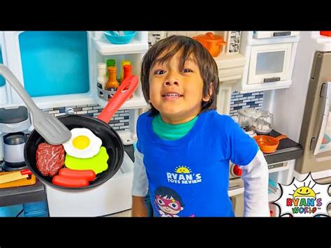 Chef Ryan makes Pretend Play food in Kitchen! Funny Voice Edition ...