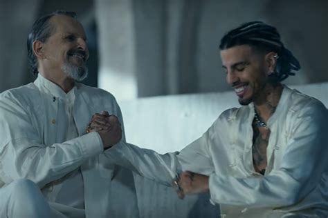 Si te pegas de Rauw Alejandro y Miguel Bosé letra y vídeo