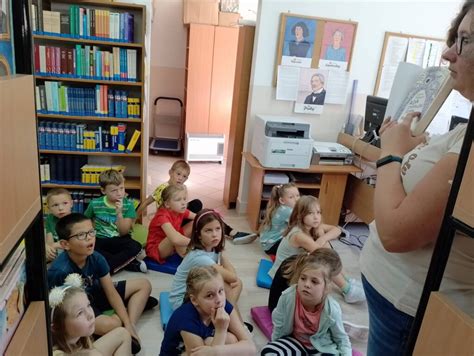 Powitanie Uczni W Klas Pierwszych W Bibliotece Szkolnej Zsp Krasne