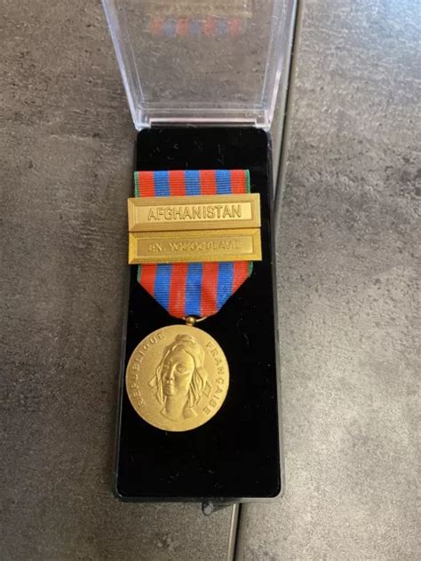 MÉDAILLE COMMÉMORATIVE FRANÇAISE Agrafes Afghanistan Et Ex Yougoslavie