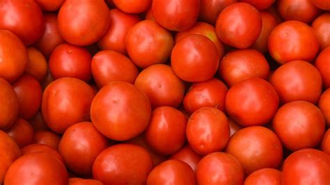 Mcdonalds In India Drops Tomatoes From Burgers Wraps In The Midst Of