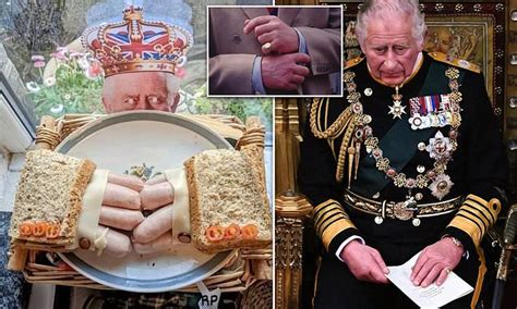 Daily Mail US On Twitter Royal Fans On Social Media Enjoying Sausage