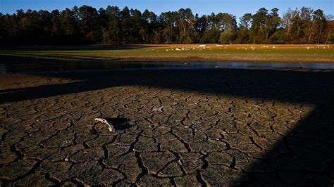 bhm-al-drought-ap-11oct2016.jpg