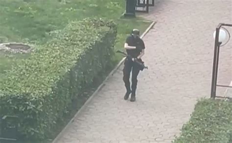 18-летний стрелок устроил бойню в университете Перми. Есть жертвы