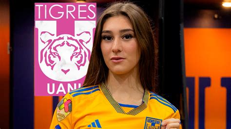 Tatiana Flores Es Nueva Jugadora De Tigres Femenil Arturo Ortiz