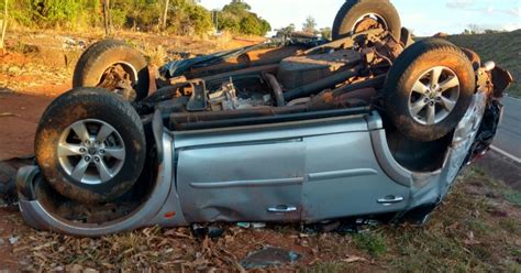 G1 Empresário morre após carro cair de viaduto na BR 153 em Goiás