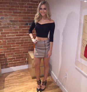 PictureCharging Up Porn Pic