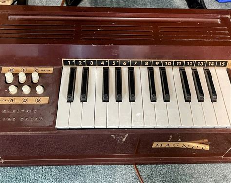 Magnus Electric Chord Organ Model Made In Usa Works Vintage