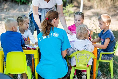 Lunicef Signale Quun Jeune Sur Sept A Un Trouble De Santé Mentale