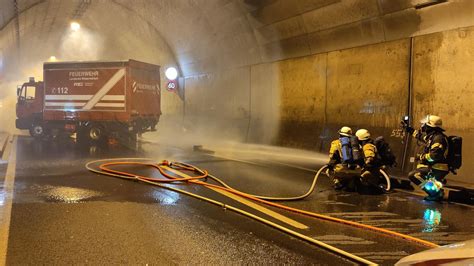 Großeinsatz im Wesertunnel Feuerwehr übt den Ernstfall buten un binnen