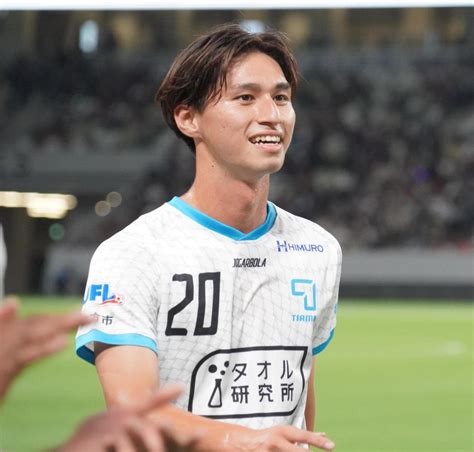 【jfl】fcティアモ枚方ルーキー小柳陸「1、2年でプロに」元日本代表の教えと同期の存在 サッカー写真ニュース 日刊スポーツ