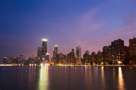 Chicago Skyline Panorama at Dusk Stock Image - Image of attraction, reflection: 123264477