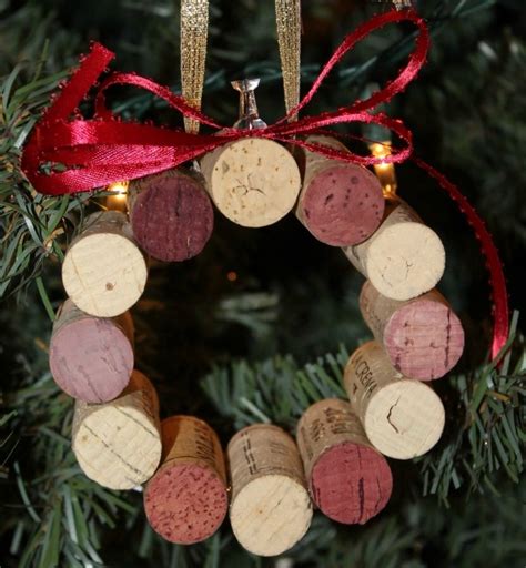 Wonderful Diy Christmas Tree Ornaments Using Wine Corks