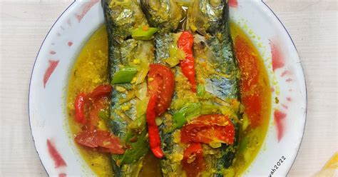 Resep Ikan Dencis Kuah Kuning Oleh Nyanyah Cookpad