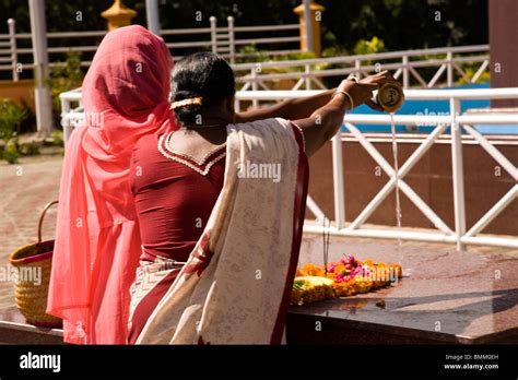 Maha Shivaratri Mauritius Hi Res Stock Photography And Images Alamy