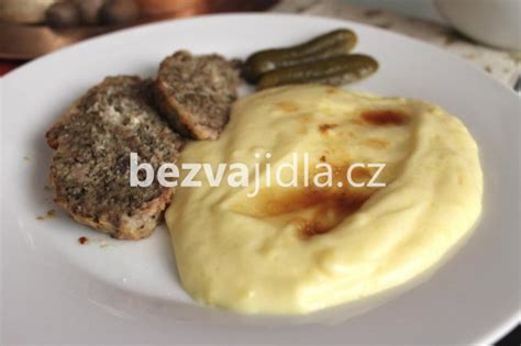 Domácí sekaná s bramborovou kaší Nejlepší recept ZDE