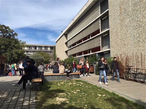 Montpellier Luniversité Paul Valéry Se Mobilise Pour Ses étudiants