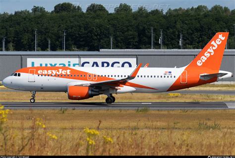 OE IZL EasyJet Europe Airbus A320 214 WL Photo By Tom Mousel ID