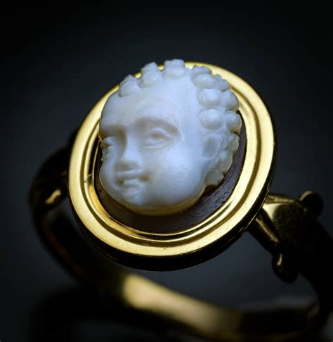 Excellent Ancient Roman Agate Cameo Gold Ring Ref 870426 Antique