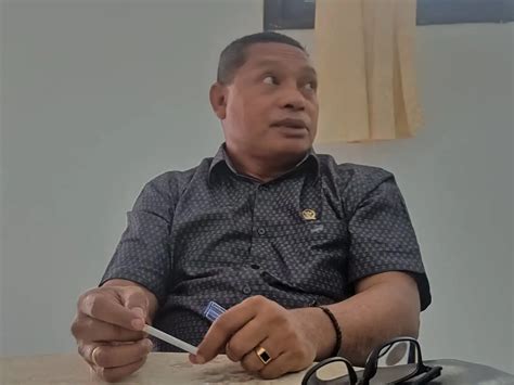 Komisi II DPRD Ambon Minta Disperindag Awasi Kuota Minyak Tanah