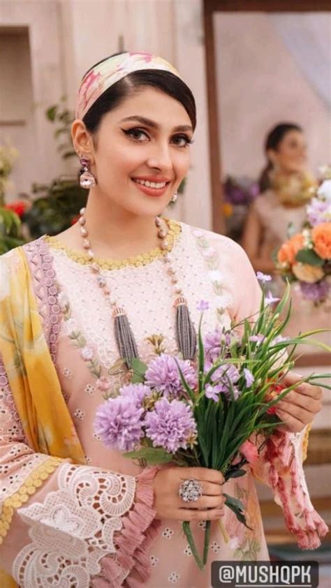 Ayeza khan
