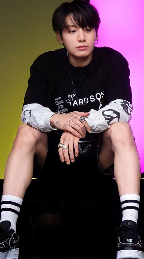 2022 𝑩𝑻𝑺 𝑭𝑬𝑺𝑻𝑨 𝑭𝑨𝑴𝑰𝑳𝒀 𝑷𝑶𝑹𝑻𝑹𝑨𝑰𝑻 | Jeon jungkook, Foto jungkook, Jungkook