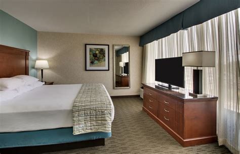 Drury Inn & Suites Cape Girardeau - Drury Hotels