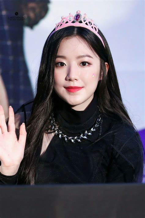 Shuhua G Idle Kpop Girl Groups Korean Girl Groups Kpop Girls Mainstream Music Fandom Kpop