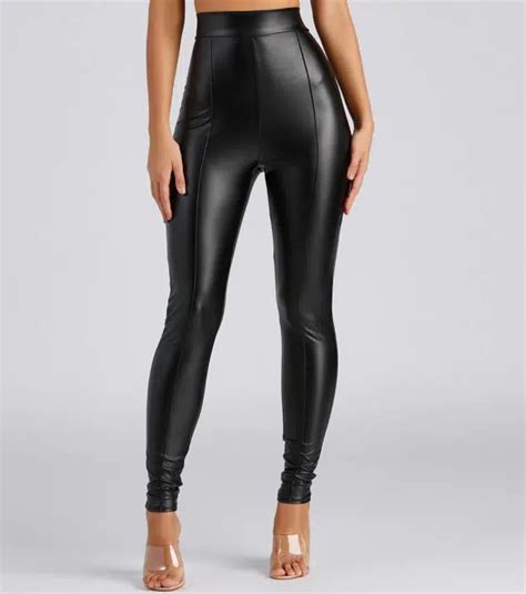 The 10 Best Leather Leggings To Buy In 2023