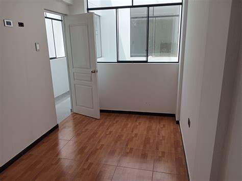 Se Vende Excelente Departamento De Estreno Piso Tratohecho Ec