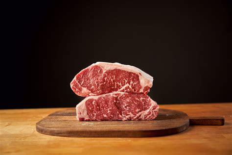 16 Oz Wagyu Aged Boneless New York Strip Steak Lobels Of New York