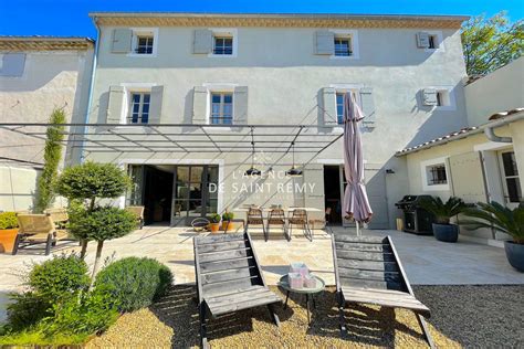 Vente Maison De Village 7 Pièces Saint Rémy De Provence 200 M²