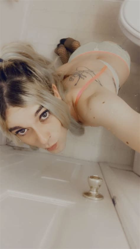 Bikini Babe Pics XHamster